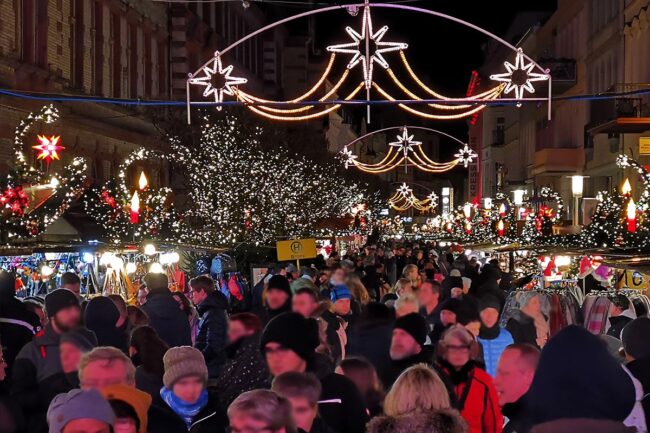 Schweriner Weihnachtsmarkt Mecklenburgstrasse